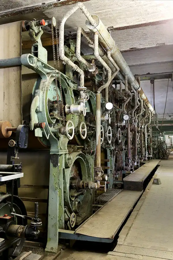 111 | 2019 | Hohenofen | VEB Feinpapierfabriken Neu Kaliss – Werk Hohenofen | Patent Papierfabrik | © carsten riede fotografie