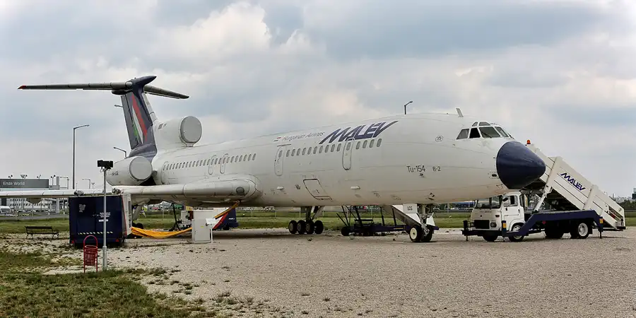 014 | 2019 | Budapest | Aeropark | © carsten riede fotografie