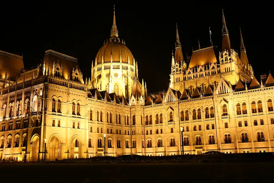 006 | 2019 | Budapest | Parlamentsgebäude – Országház | © carsten riede fotografie