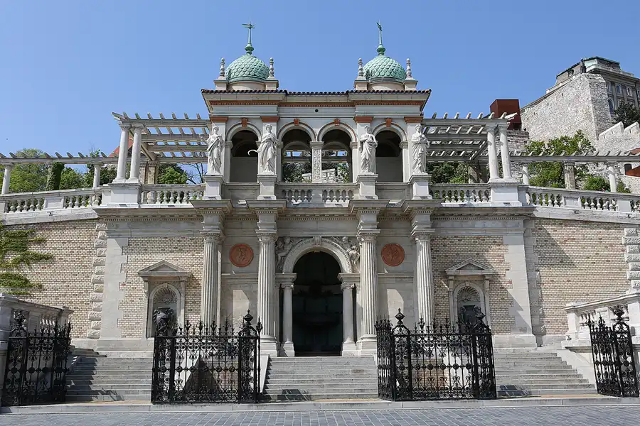 076 | 2019 | Budapest | Burggarten-Basar – Várkert Bazár | © carsten riede fotografie