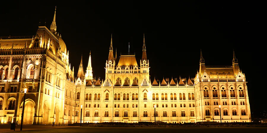 005 | 2019 | Budapest | Parlamentsgebäude – Országház | © carsten riede fotografie