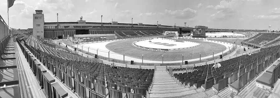 131 | 2019 | Berlin | Tempelhof Field | © carsten riede fotografie