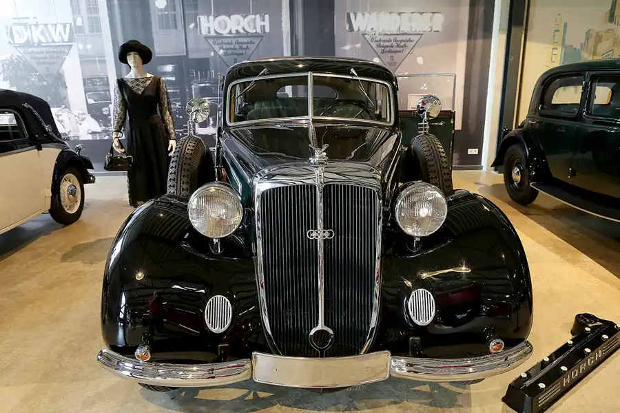 090 | 2019 | Bernkastel-Kues | Zylinderhaus | © carsten riede fotografie