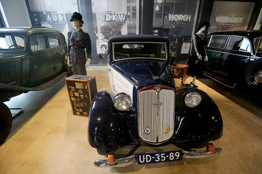 092 | 2019 | Bernkastel-Kues | Zylinderhaus | © carsten riede fotografie