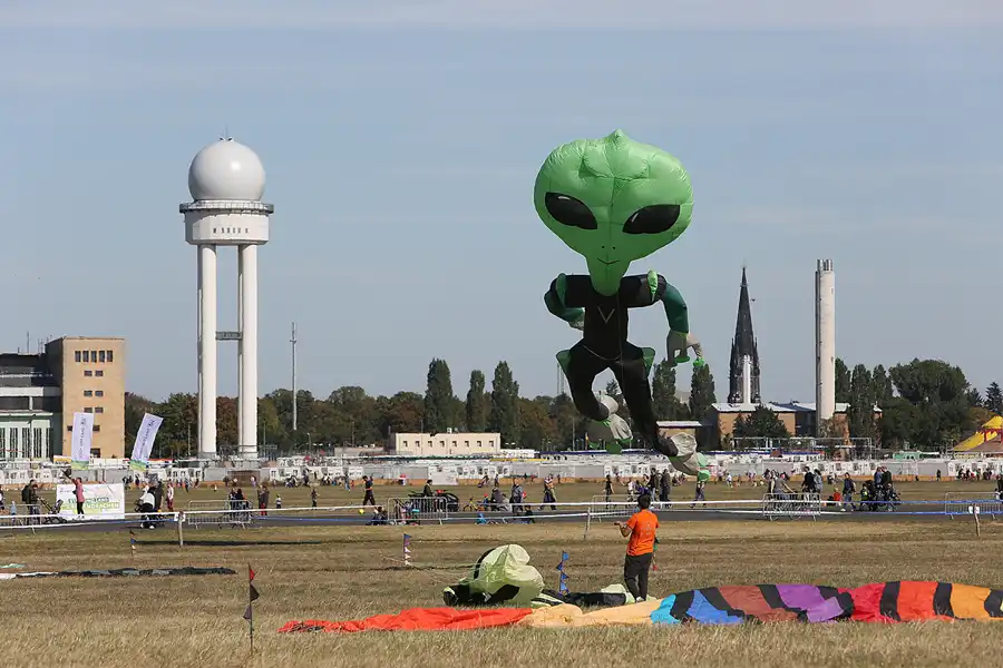 015 | 2019 | Berlin | Festival der Riesendrachen | © carsten riede fotografie
