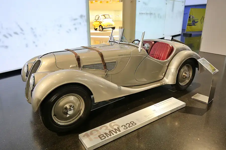 048 | 2019 | München | BMW Museum | © carsten riede fotografie