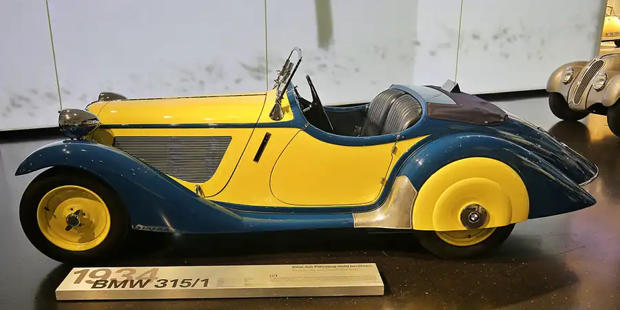 049 | 2019 | München | BMW Museum | © carsten riede fotografie