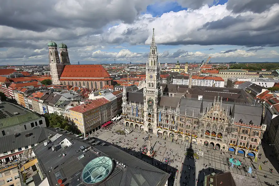 012 | 2019 | München | Blick von der Peterskirche | © carsten riede fotografie