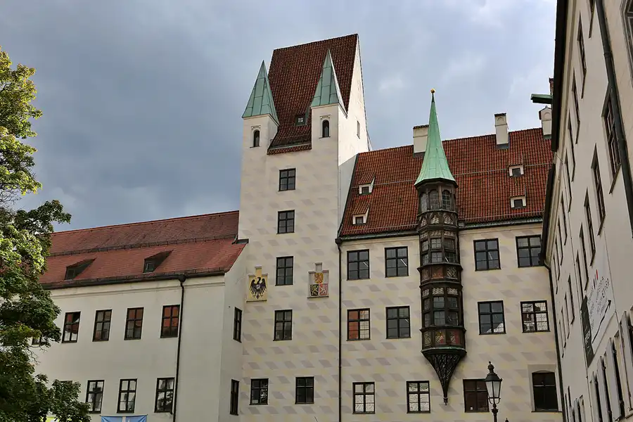 064 | 2019 | München | Alter Hof | © carsten riede fotografie