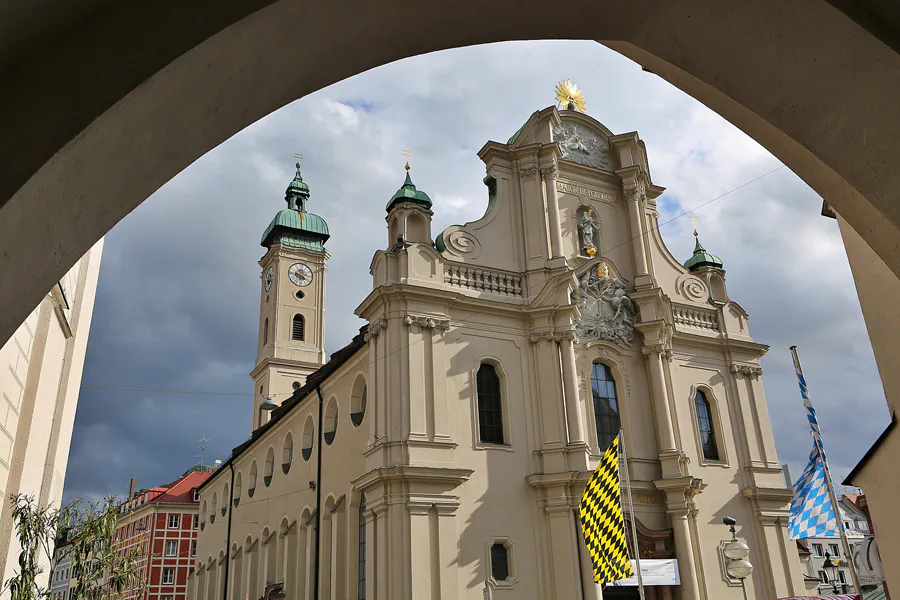 001 | 2019 | München | Heiliggeistkirche | © carsten riede fotografie