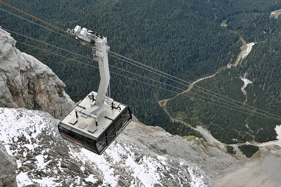 024 | 2019 | Blick von der Zugspitze | © carsten riede fotografie