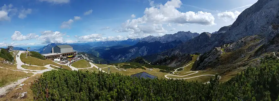 143 | 2019 | Blick vom AlpspiX | © carsten riede fotografie