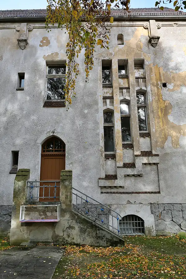 209 | 2019 | Strelitz-Alt | Mecklenburg-Strelitzsche Landesirrenanstalt Domjüch – artbase 2019 | © carsten riede fotografie