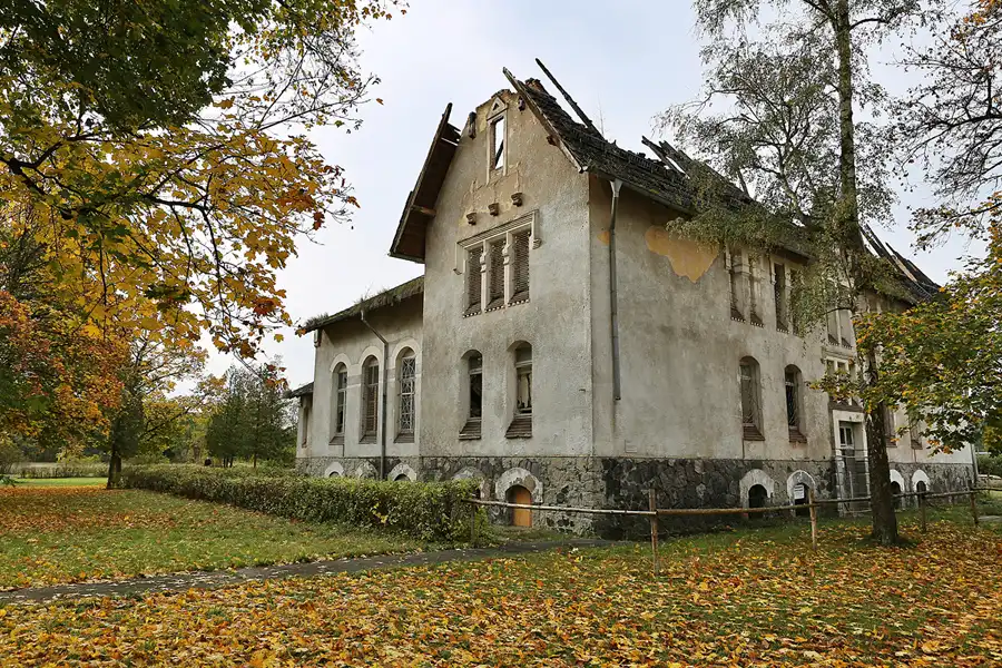 216 | 2019 | Strelitz-Alt | Mecklenburg-Strelitzsche Landesirrenanstalt Domjüch – artbase 2019 | © carsten riede fotografie