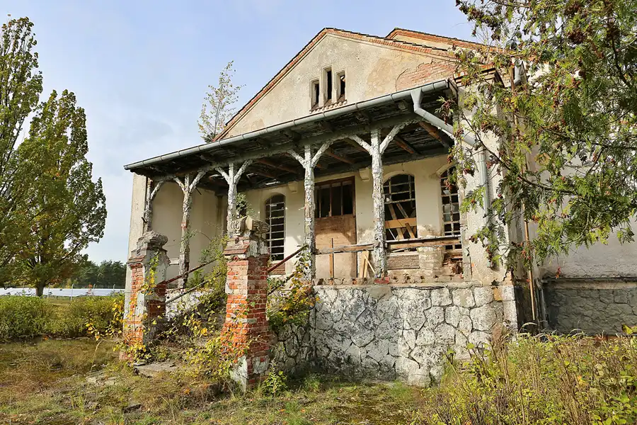 218 | 2019 | Strelitz-Alt | Mecklenburg-Strelitzsche Landesirrenanstalt Domjüch – artbase 2019 | © carsten riede fotografie