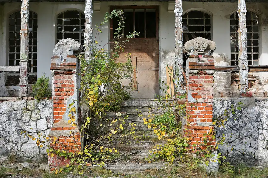 219 | 2019 | Strelitz-Alt | Mecklenburg-Strelitzsche Landesirrenanstalt Domjüch – artbase 2019 | © carsten riede fotografie
