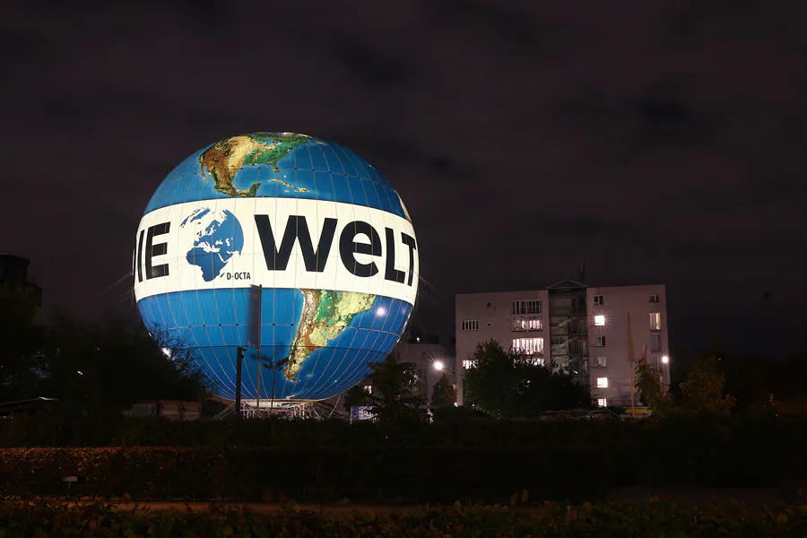 177 | 2019 | Berlin | Weltballon Berlin | © carsten riede fotografie