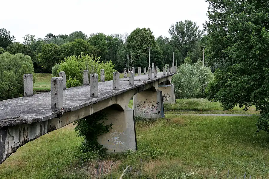 009 | 2020 | Forst | Seufzerbrücke | © carsten riede fotografie