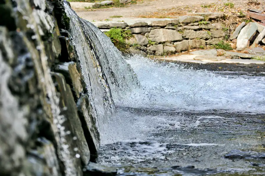 022 | 2020 | Bad Blankenburg | Chrysopras Wehr | © carsten riede fotografie