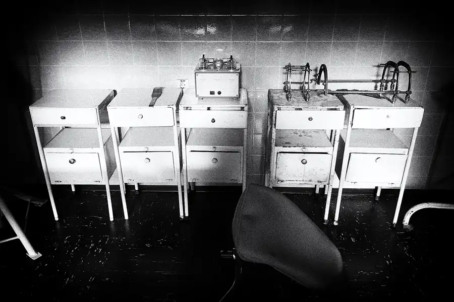 078 | 2020 | Berlin | Das Haftkrankenhaus in der Untersuchungshaftanstalt des Ministeriums für Staatssicherheit der DDR (MfS) Hohenschönhausen | © carsten riede fotografie