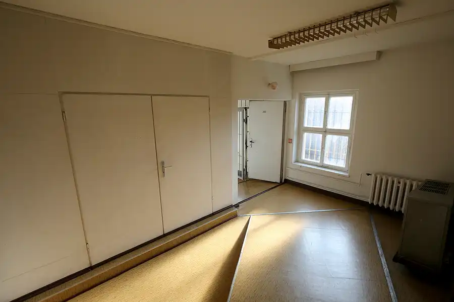 094 | 2020 | Berlin | Das Haftkrankenhaus in der Untersuchungshaftanstalt des Ministeriums für Staatssicherheit der DDR (MfS) Hohenschönhausen | © carsten riede fotografie