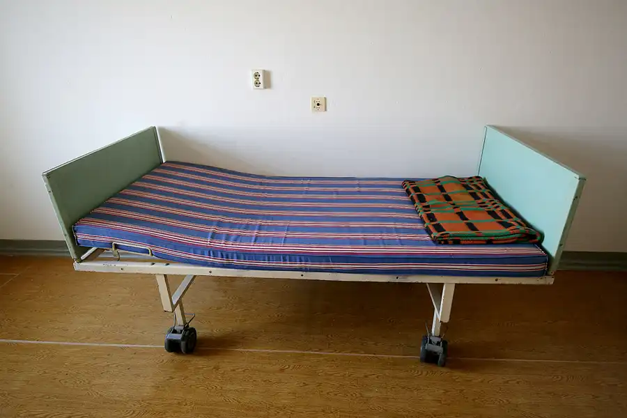 105 | 2020 | Berlin | Das Haftkrankenhaus in der Untersuchungshaftanstalt des Ministeriums für Staatssicherheit der DDR (MfS) Hohenschönhausen | © carsten riede fotografie