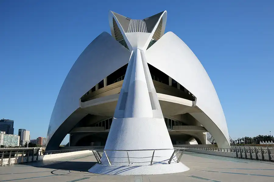 021 | 2020 | Valencia | Ciutat de les Arts i les Ciències | © carsten riede fotografie