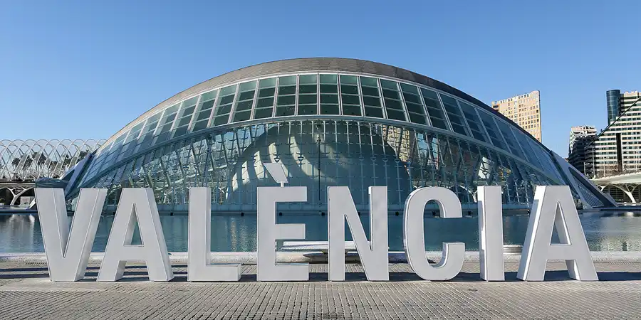 033 | 2020 | Valencia | Ciutat de les Arts i les Ciències | © carsten riede fotografie