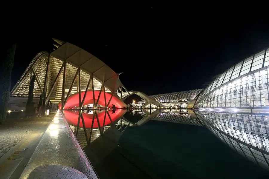 048 | 2020 | Valencia | Ciutat de les Arts i les Ciències | © carsten riede fotografie