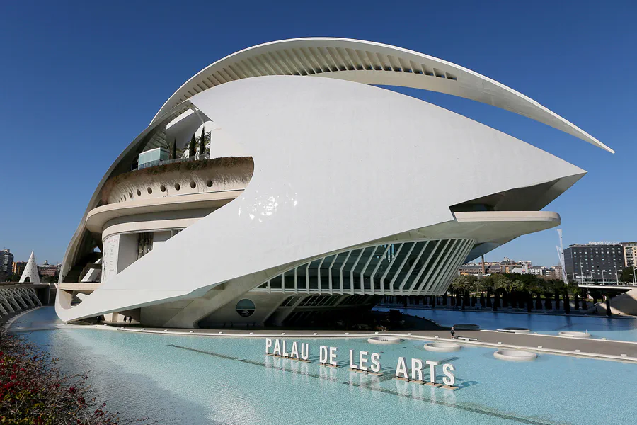 001 | 2020 | Valencia | Ciutat de les Arts i les Ciències | © carsten riede fotografie