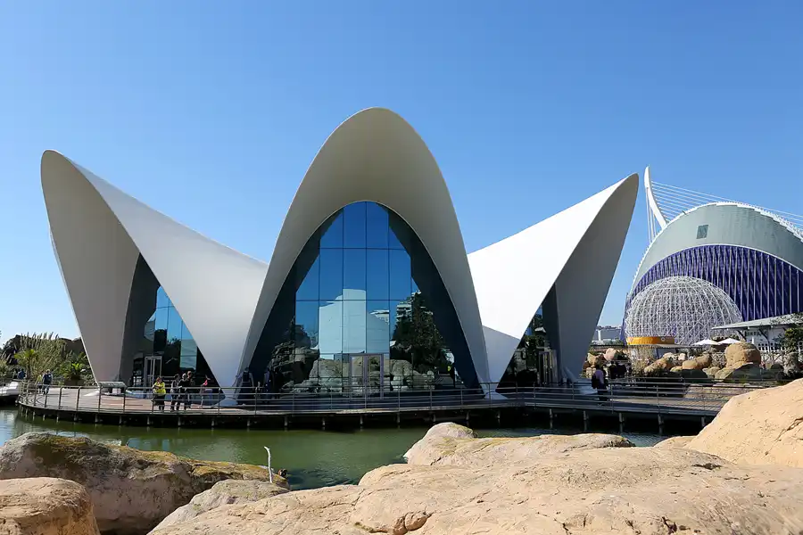 091 | 2020 | Valencia | Ciutat de les Arts i les Ciències – L&rsquo; oceanogràfic | © carsten riede fotografie