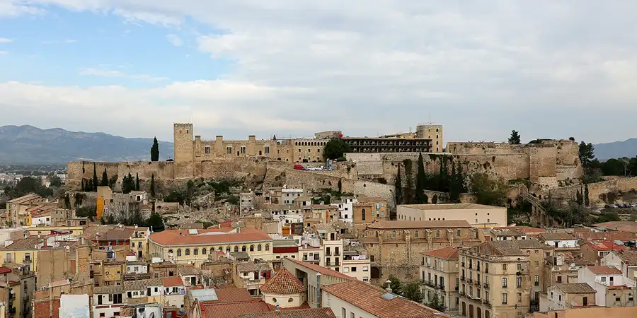 001 | 2020 | Tortosa | © carsten riede fotografie