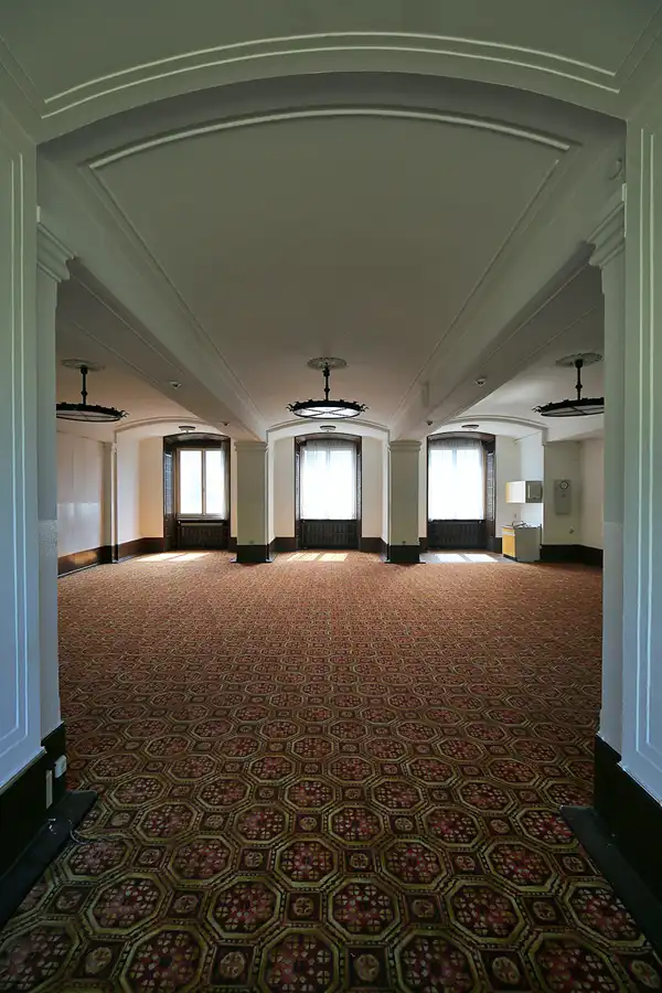 005 | 2020 | Berlin | Flughafen Tempelhof | © carsten riede fotografie