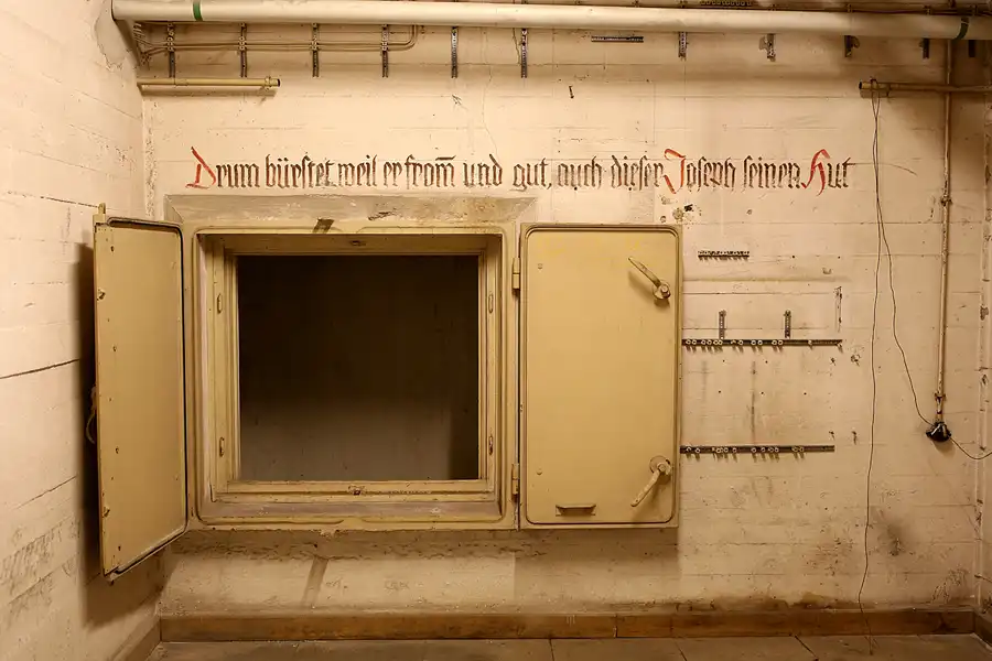 145 | 2020 | Berlin | Flughafen Tempelhof | © carsten riede fotografie