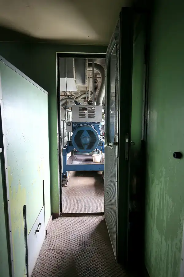 074 | 2020 | Stassfurt | Bahnbetriebswerk Stassfurt – Katastrophenzug der Deutschen Reichsbahn – K9-Zug | © carsten riede fotografie