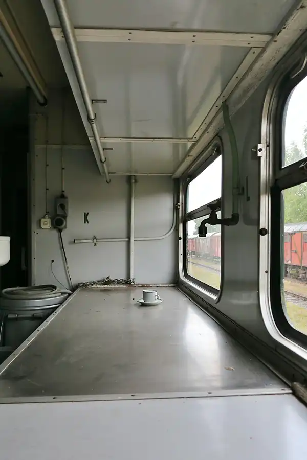 090 | 2020 | Stassfurt | Bahnbetriebswerk Stassfurt – Katastrophenzug der Deutschen Reichsbahn – K9-Zug | © carsten riede fotografie