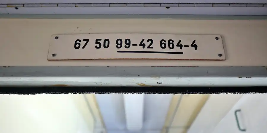 097 | 2020 | Stassfurt | Bahnbetriebswerk Stassfurt – Katastrophenzug der Deutschen Reichsbahn – K9-Zug | © carsten riede fotografie