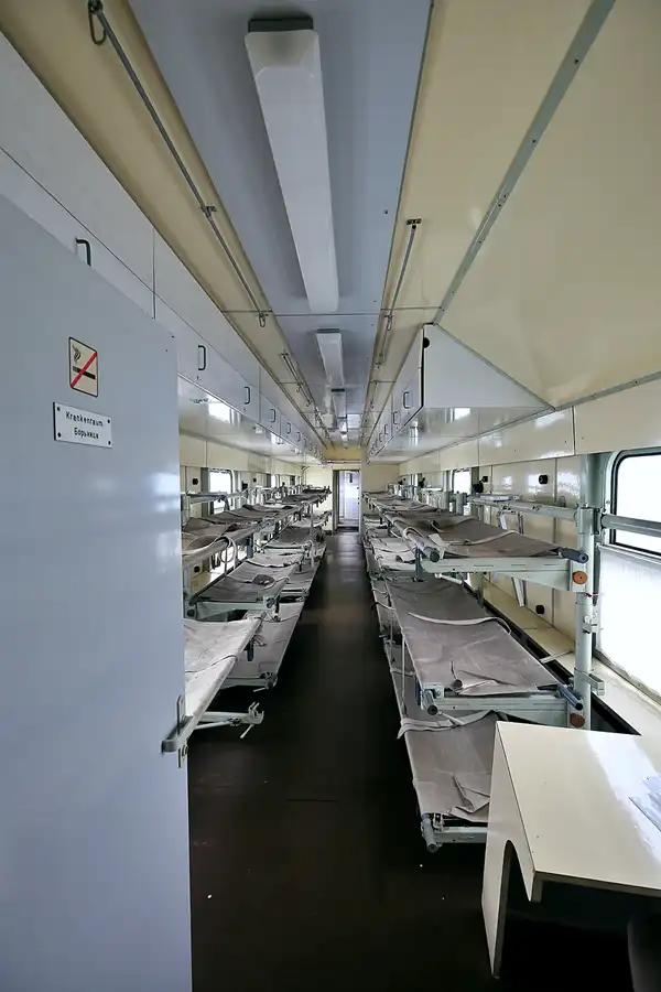 099 | 2020 | Stassfurt | Bahnbetriebswerk Stassfurt – Katastrophenzug der Deutschen Reichsbahn – K9-Zug | © carsten riede fotografie