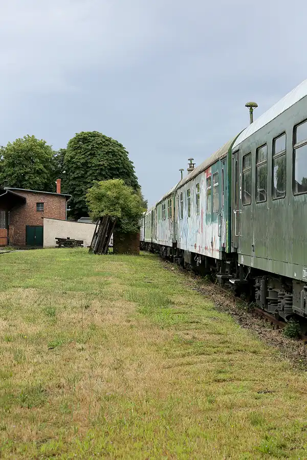 125 | 2020 | Stassfurt | Bahnbetriebswerk Stassfurt – Katastrophenzug der Deutschen Reichsbahn – K9-Zug | © carsten riede fotografie