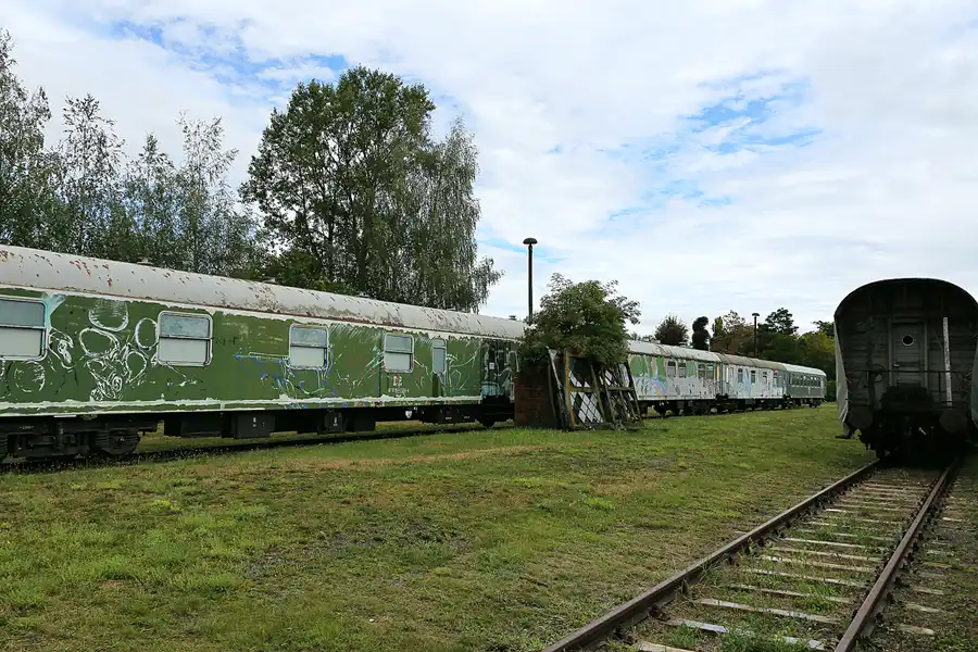 126 | 2020 | Stassfurt | Bahnbetriebswerk Stassfurt – Katastrophenzug der Deutschen Reichsbahn – K9-Zug | © carsten riede fotografie
