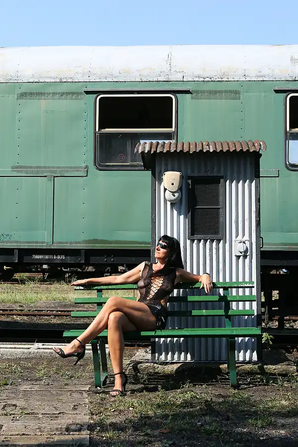 257 | 2020 | Wittenberge | Bahnbetriebswerk Wittenberge – Historischer Lokschuppen – Model Romy | © carsten riede fotografie