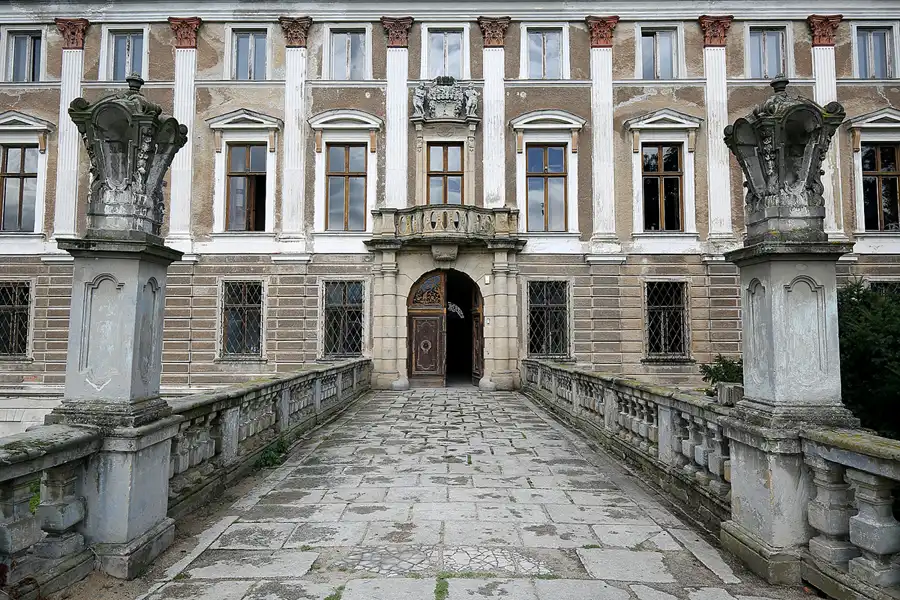 067 | 2020 | Roztoka | Pałac W Roztoce – Schloss Rohnstock | © carsten riede fotografie