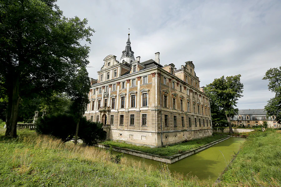 001 | 2020 | Roztoka | Pałac W Roztoce – Schloss Rohnstock | © carsten riede fotografie