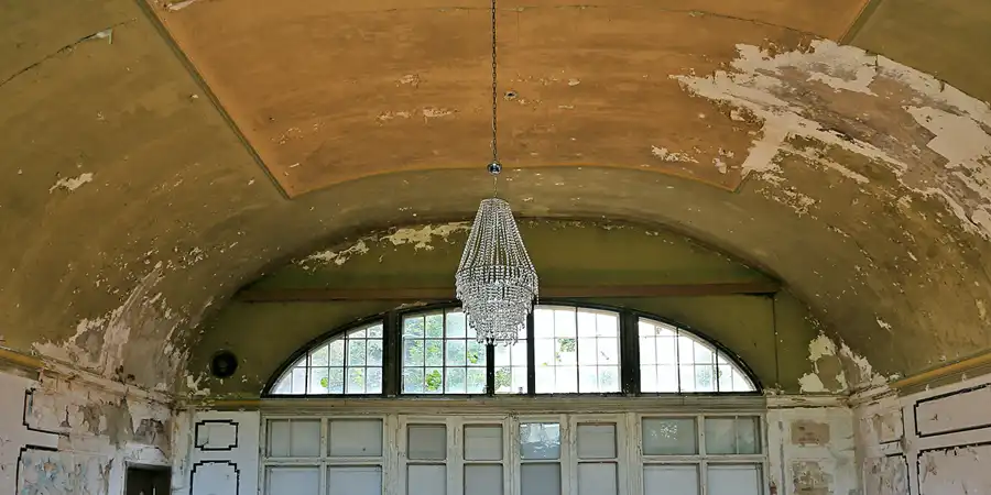 004 | 2020 | Bad Blankenburg | Sanatorium Schwarzeck | © carsten riede fotografie