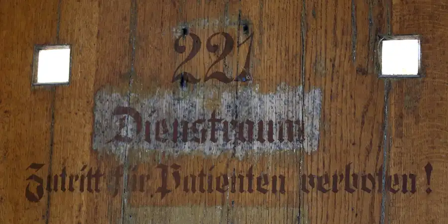 048 | 2020 | Bad Berka – OT München | Sophienheilstätte | © carsten riede fotografie