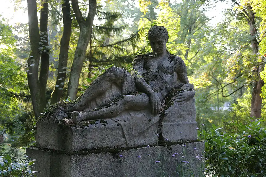 010 | 2020 | Weimar | Historischer Friedhof | © carsten riede fotografie