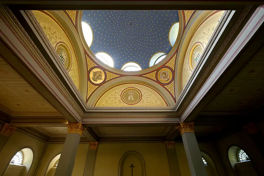 076 | 2020 | Weimar | Historischer Friedhof – Fürstengruft | © carsten riede fotografie