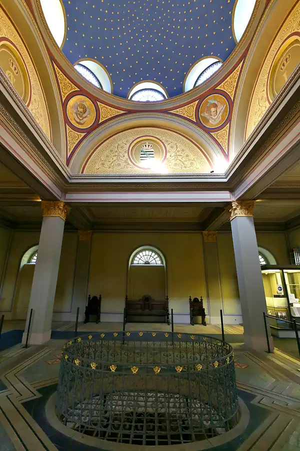 081 | 2020 | Weimar | Historischer Friedhof – Fürstengruft | © carsten riede fotografie