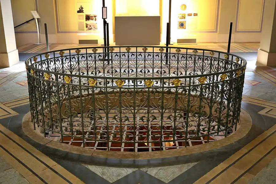 089 | 2020 | Weimar | Historischer Friedhof – Fürstengruft | © carsten riede fotografie