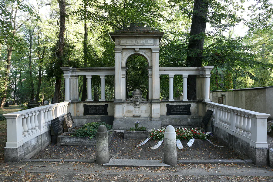 014 | 2020 | Weimar | Historischer Friedhof | © carsten riede fotografie